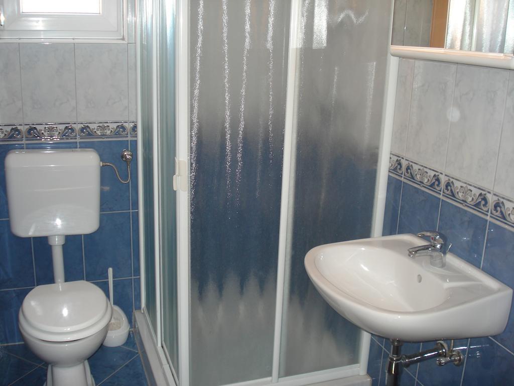 Apartments Buzleta II 파자나 객실 사진